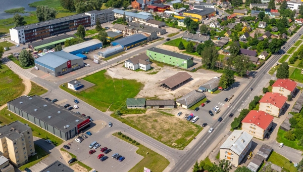 Arke Lihatööstuse Võru esinduskaupluse ehitus pandi pausile